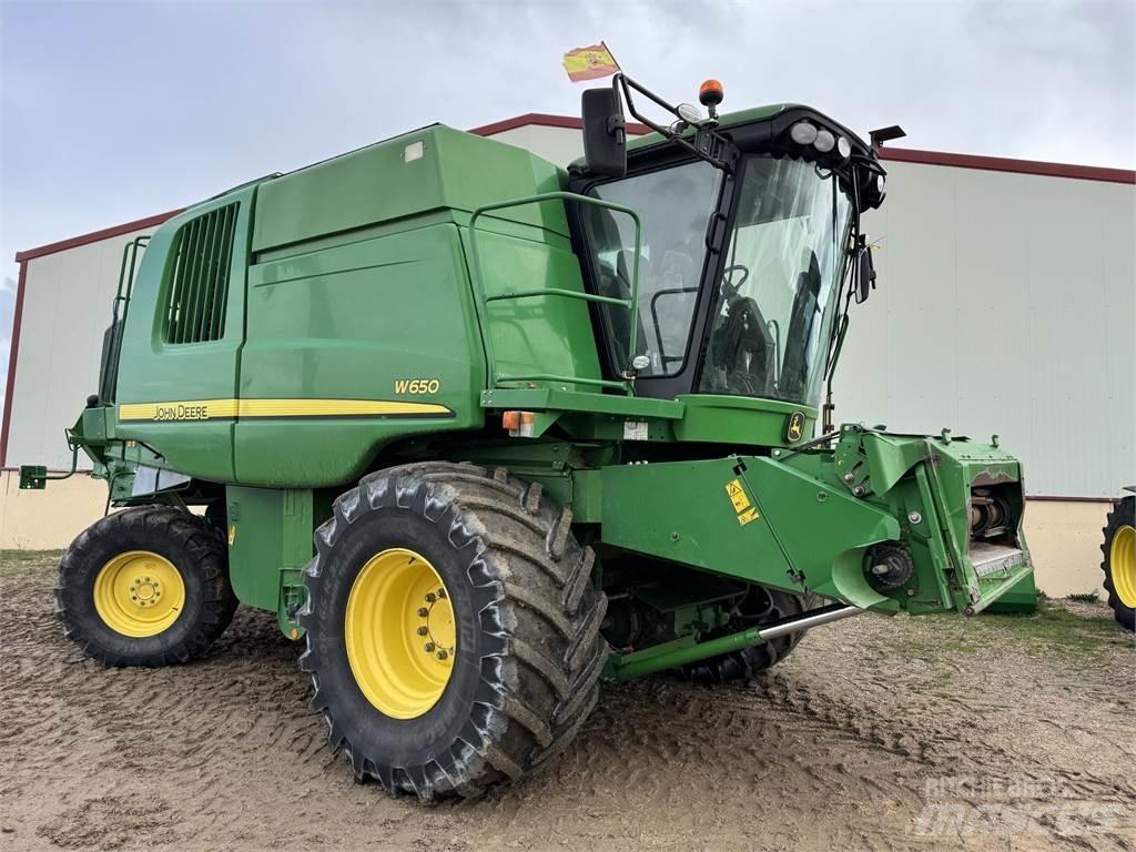 John Deere W650 Combine de secerat