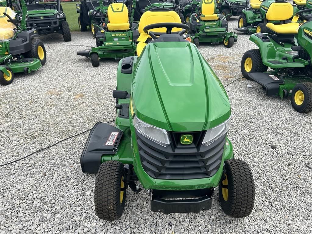 John Deere X330 Tractoare compacte