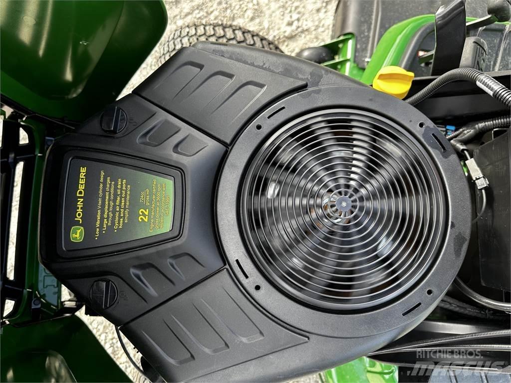 John Deere X330 Tractoare compacte