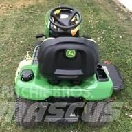 John Deere X330 Tractoare compacte