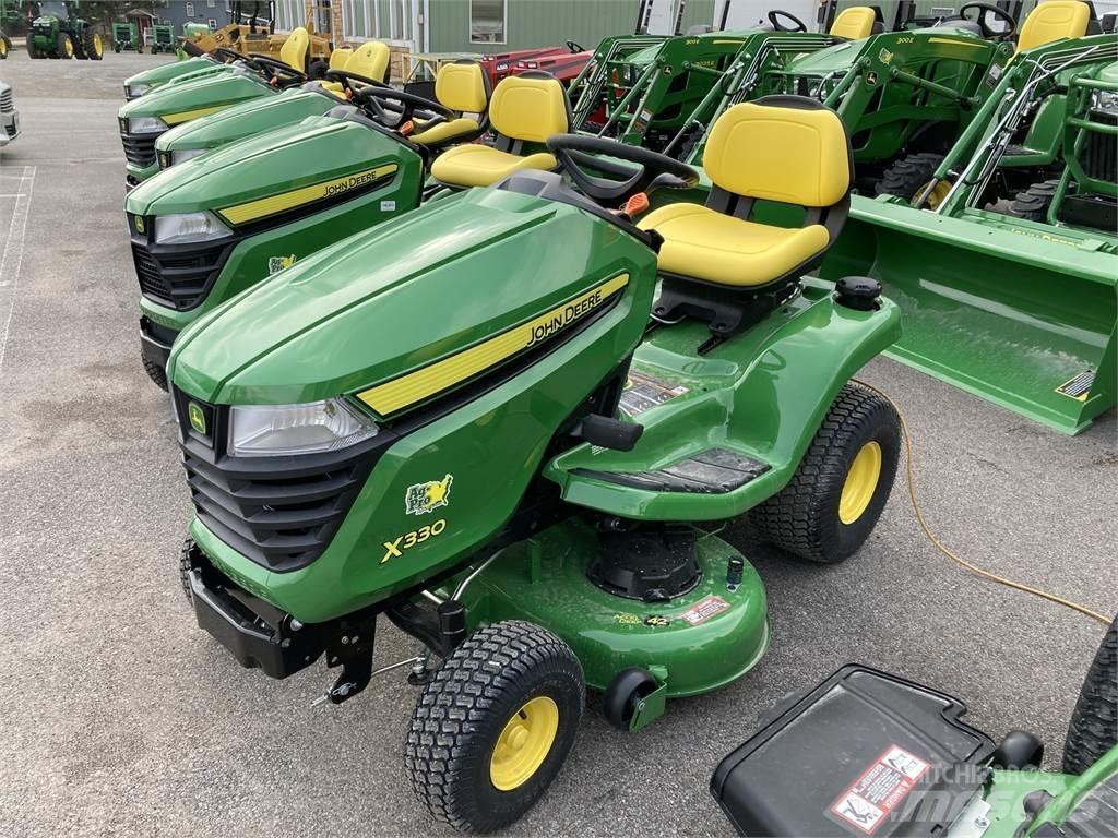 John Deere X330 Tractoare compacte