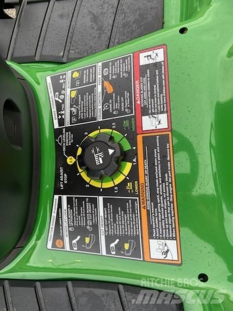 John Deere X350 Tractoare compacte