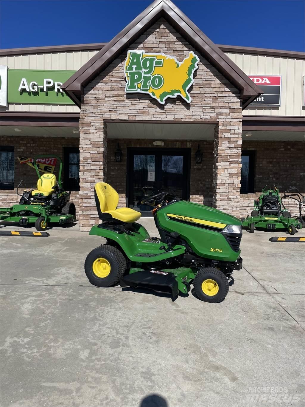 John Deere X370 Tractoare compacte