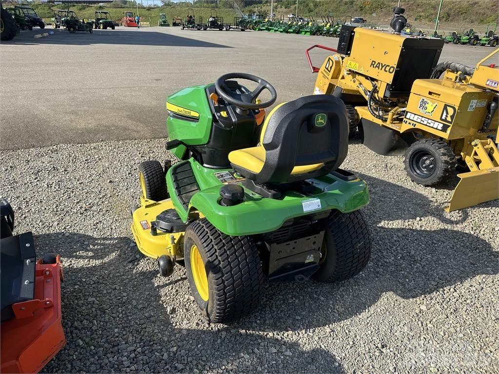 John Deere x380 Tractoare compacte