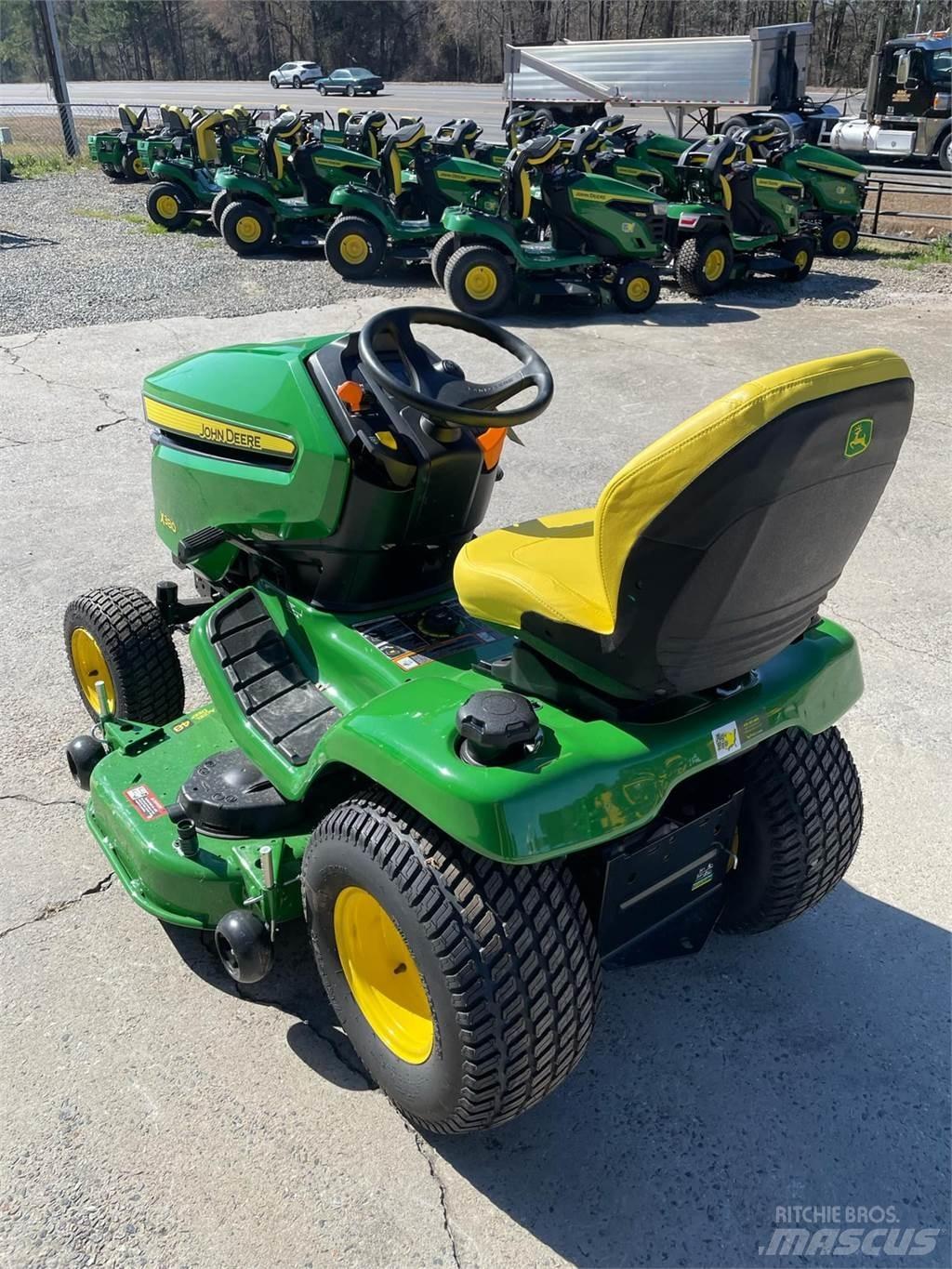John Deere X380 Tractoare compacte