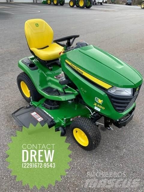 John Deere X380 Tractoare compacte