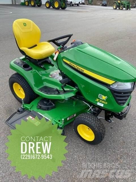John Deere X380 Tractoare compacte