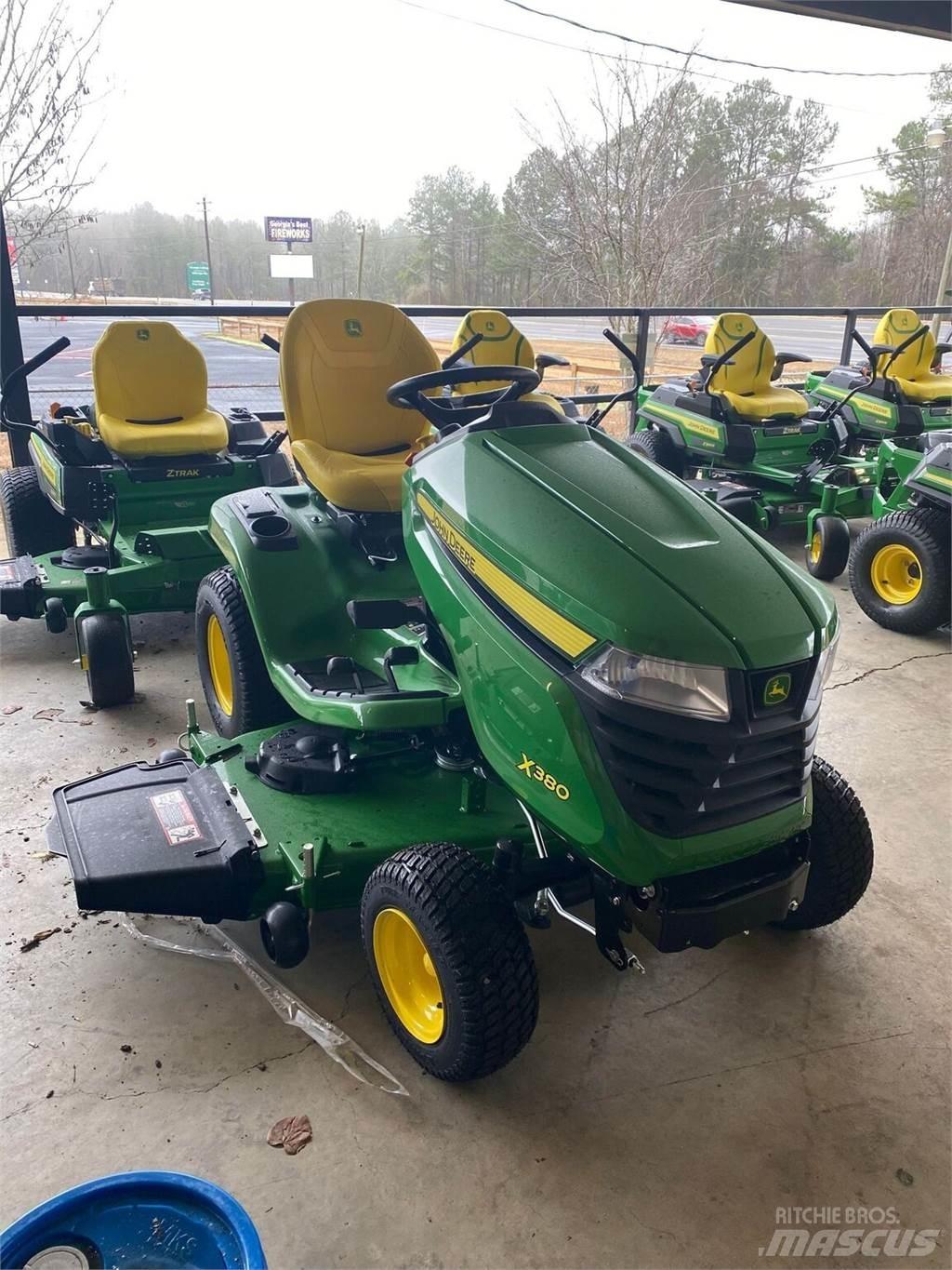 John Deere X380 Tractoare compacte