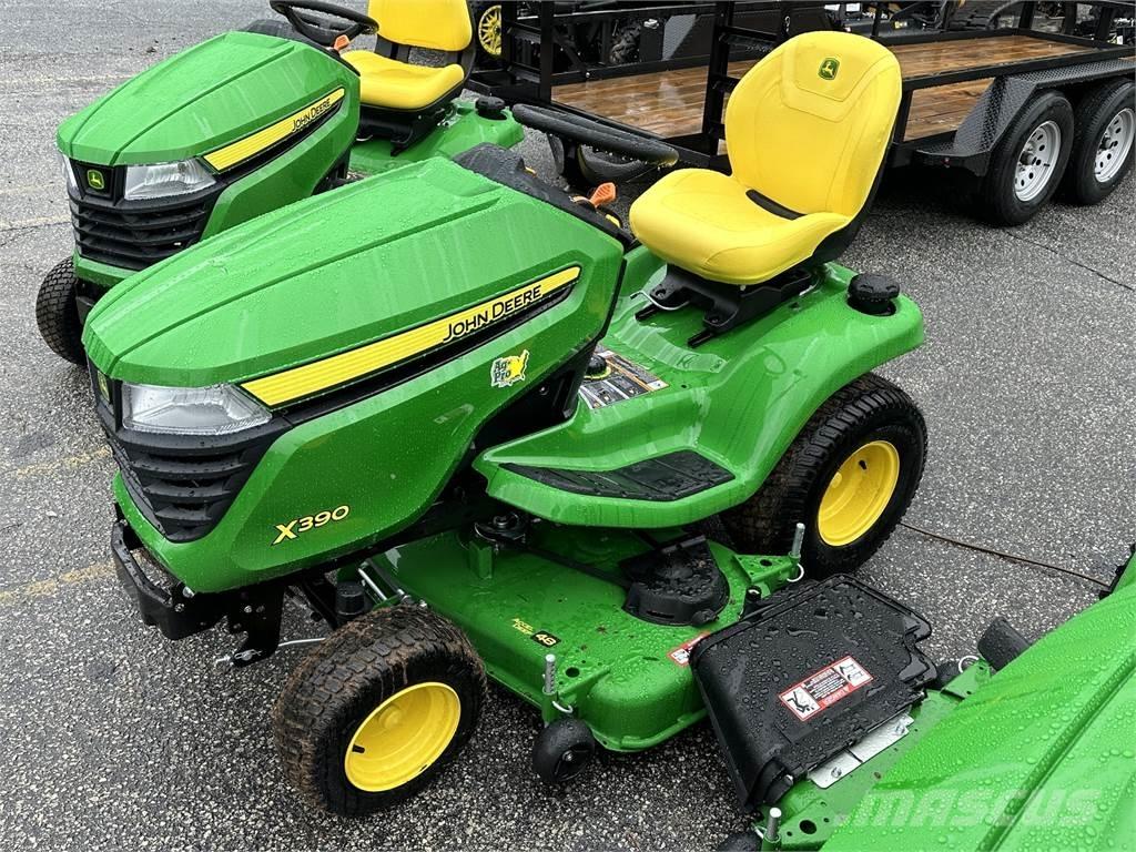 John Deere X390 Tractoare compacte