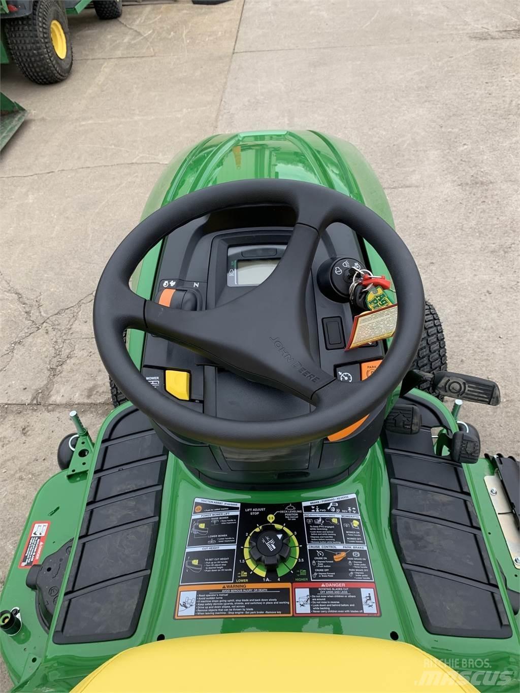 John Deere X390 Tractoare compacte