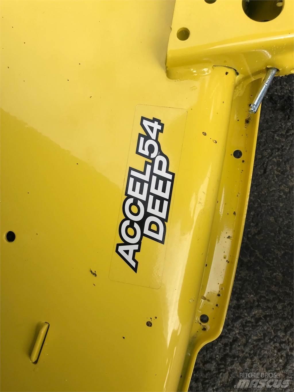John Deere X570 Tractoare compacte