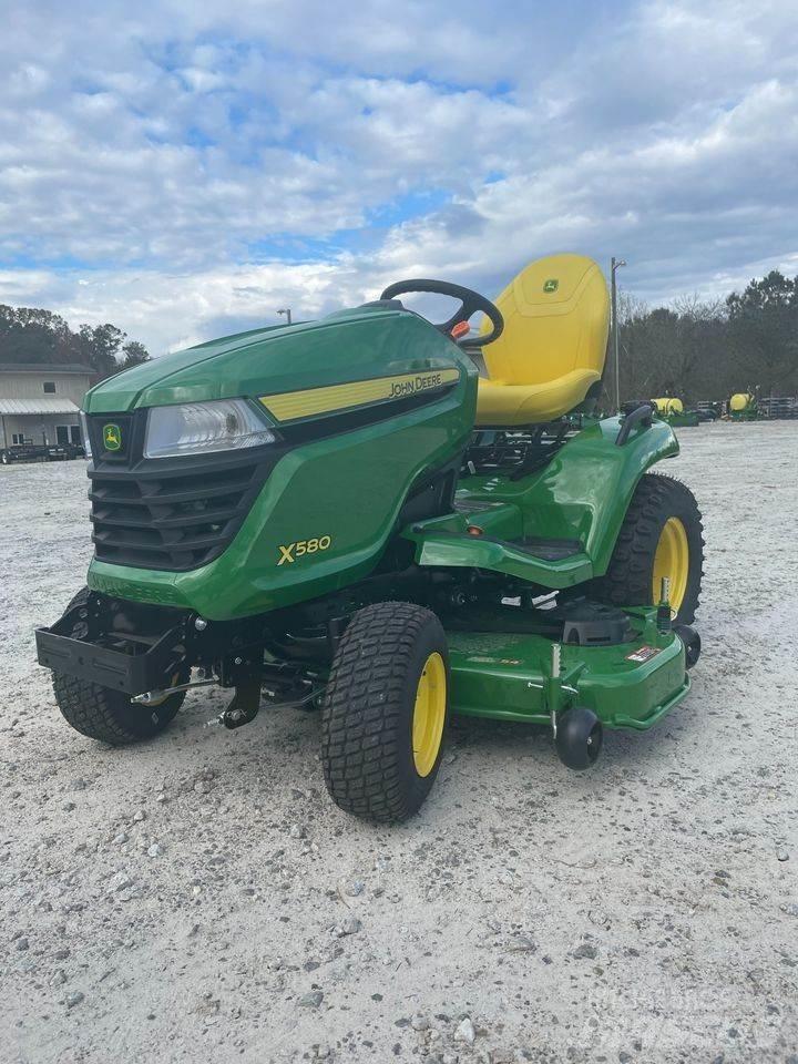 John Deere X580 Tractoare compacte