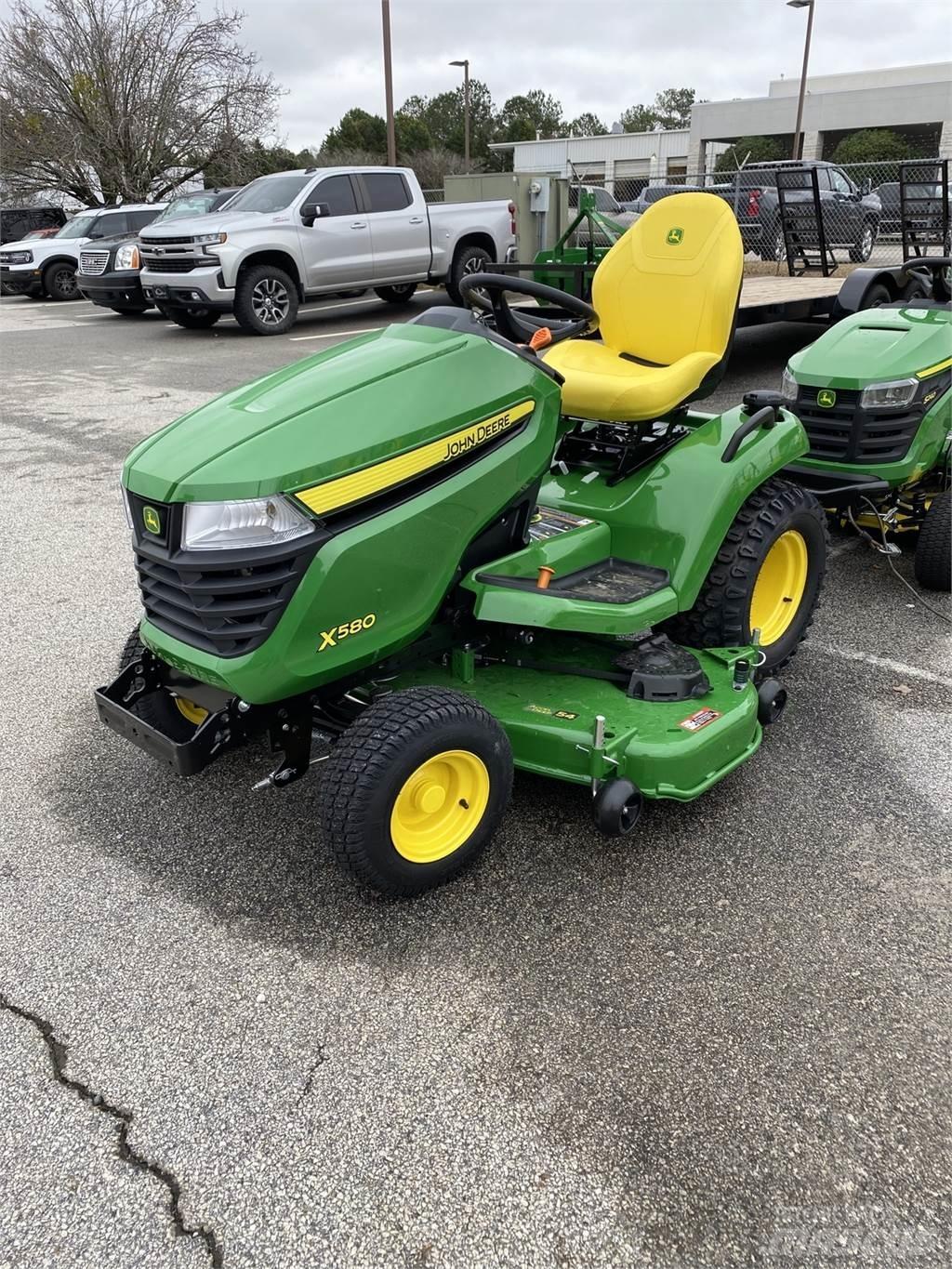 John Deere X580 Tractoare compacte