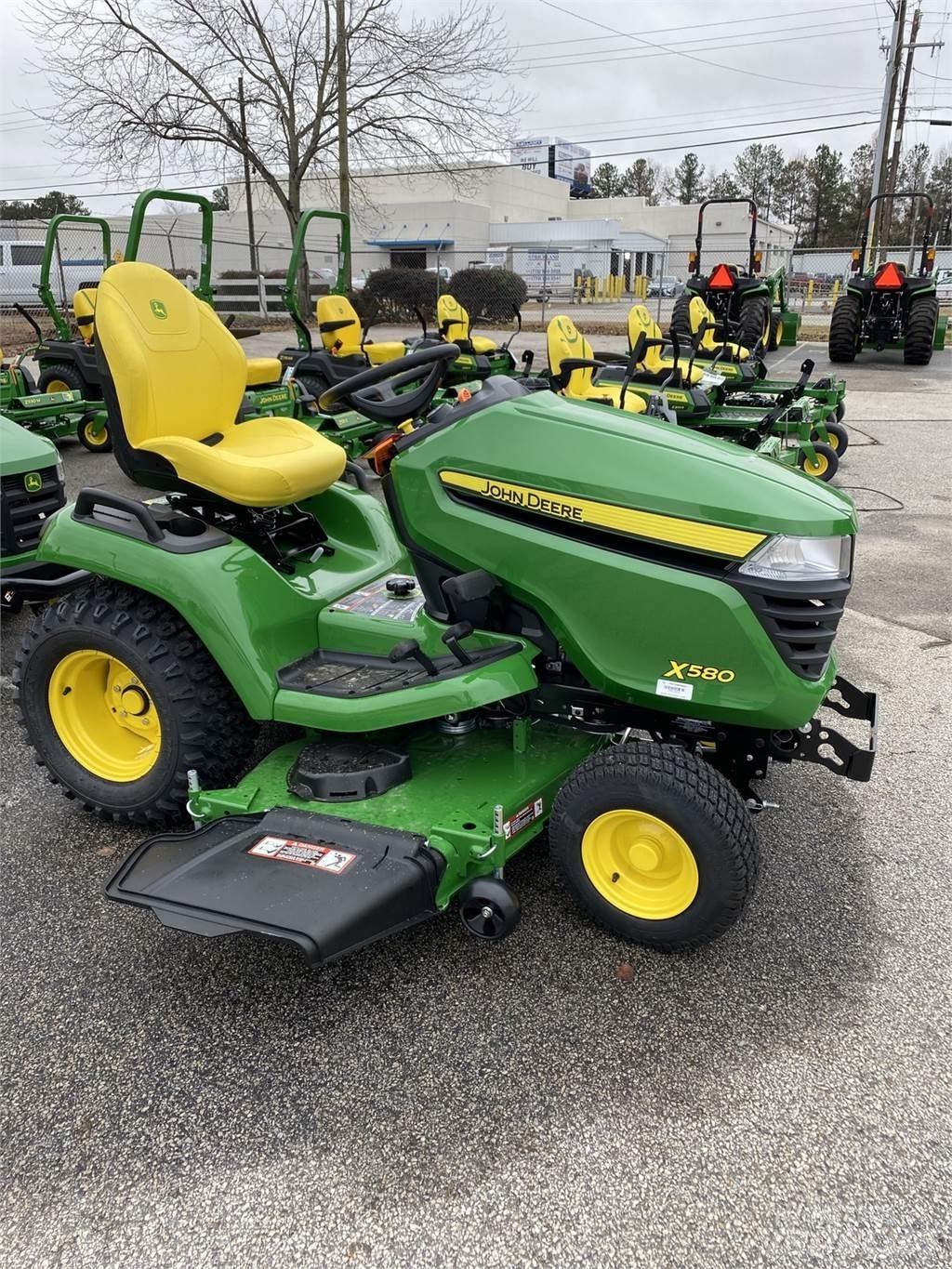 John Deere X580 Tractoare compacte