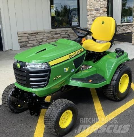 John Deere X730 Tractoare compacte
