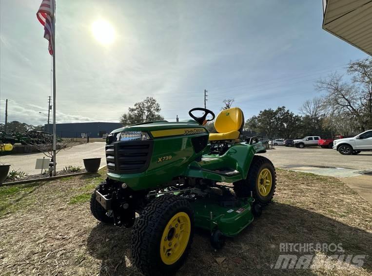 John Deere X739 Tractoare compacte