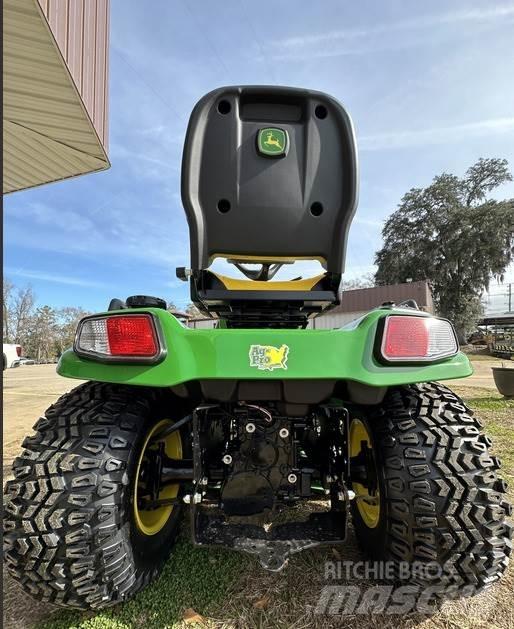 John Deere X739 Tractoare compacte