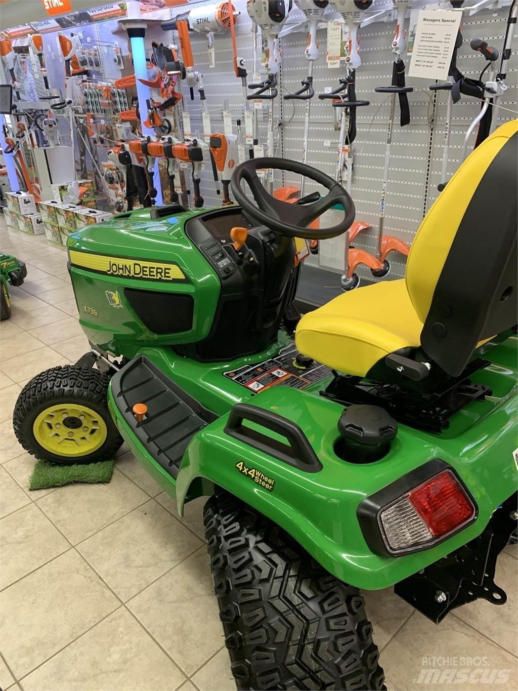 John Deere X739 Tractoare compacte