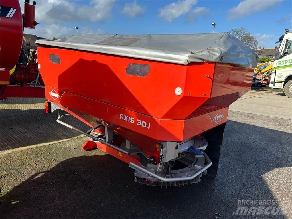 Kuhn Axis 30.1 Împrastierea mineralelor