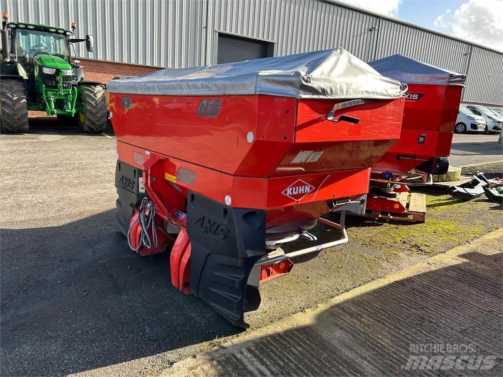 Kuhn Axis 30.1 Împrastierea mineralelor