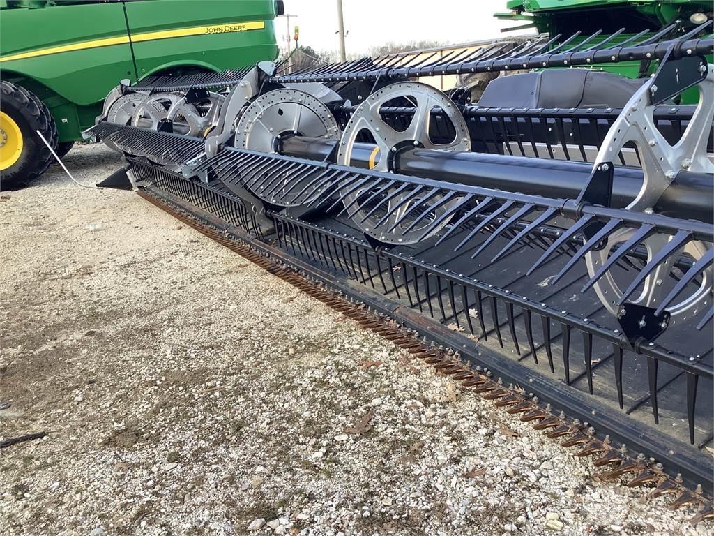 MacDon FD235 Accesorii combine agricole