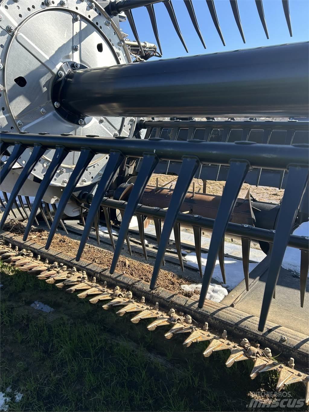 MacDon FD240 Accesorii combine agricole