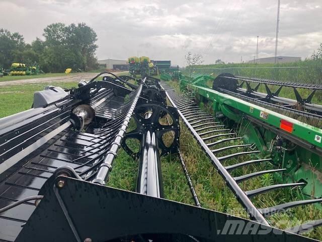 MacDon FD70 Accesorii combine agricole