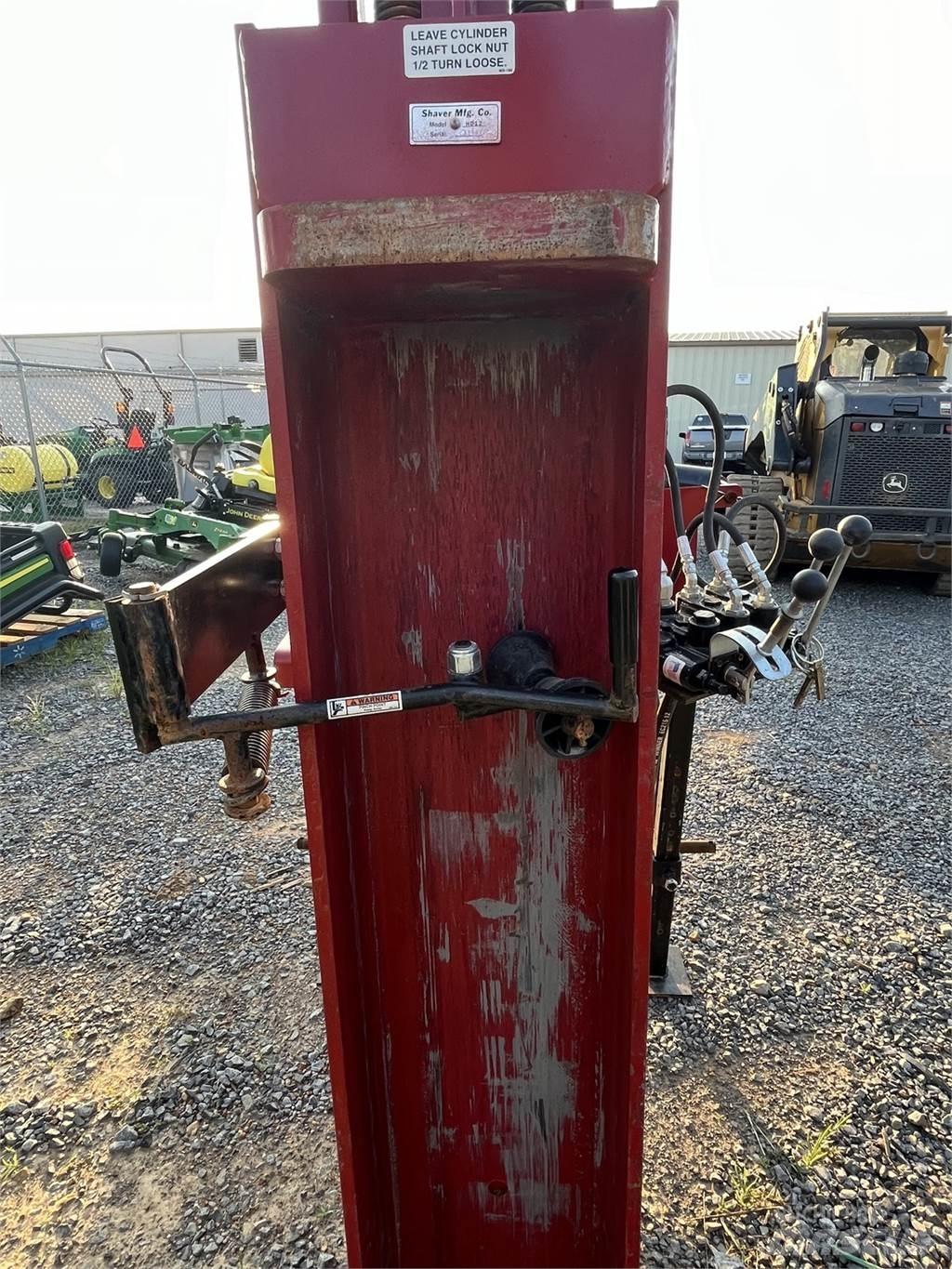  Shaver HS-12 Încarcatoare frontale