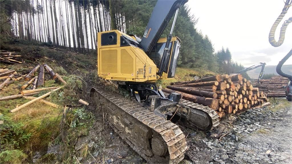 Tigercat 822 Combine forestiere