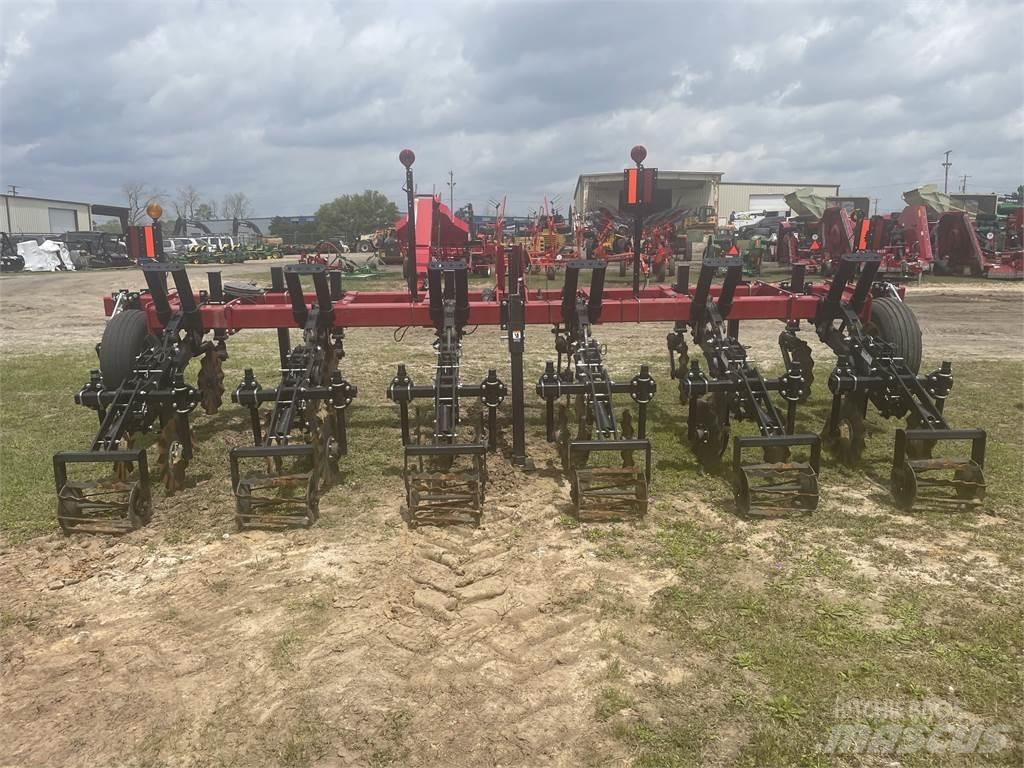 UNVERFERTH 332 Alte masini si accesorii de cultivat