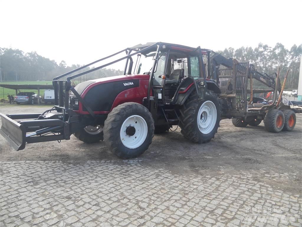 Valtra T121 Macarale si încarcatoare