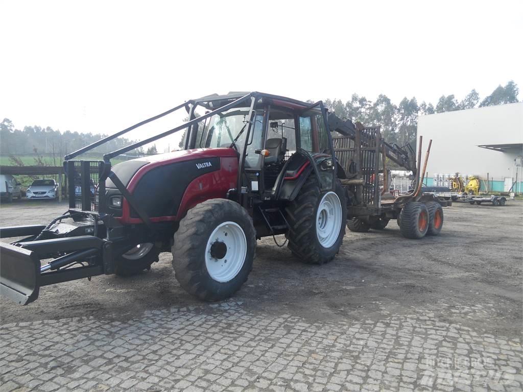 Valtra T121 Macarale si încarcatoare