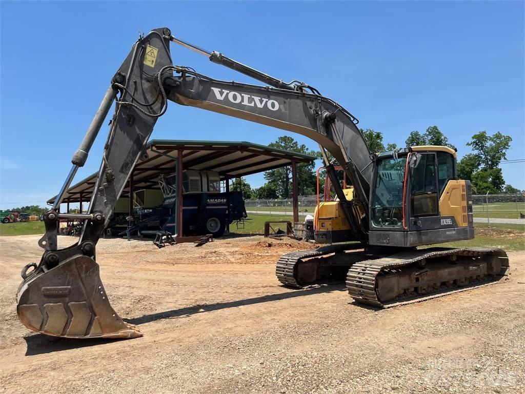 Volvo ECR235EL Excavatoare pe șenile
