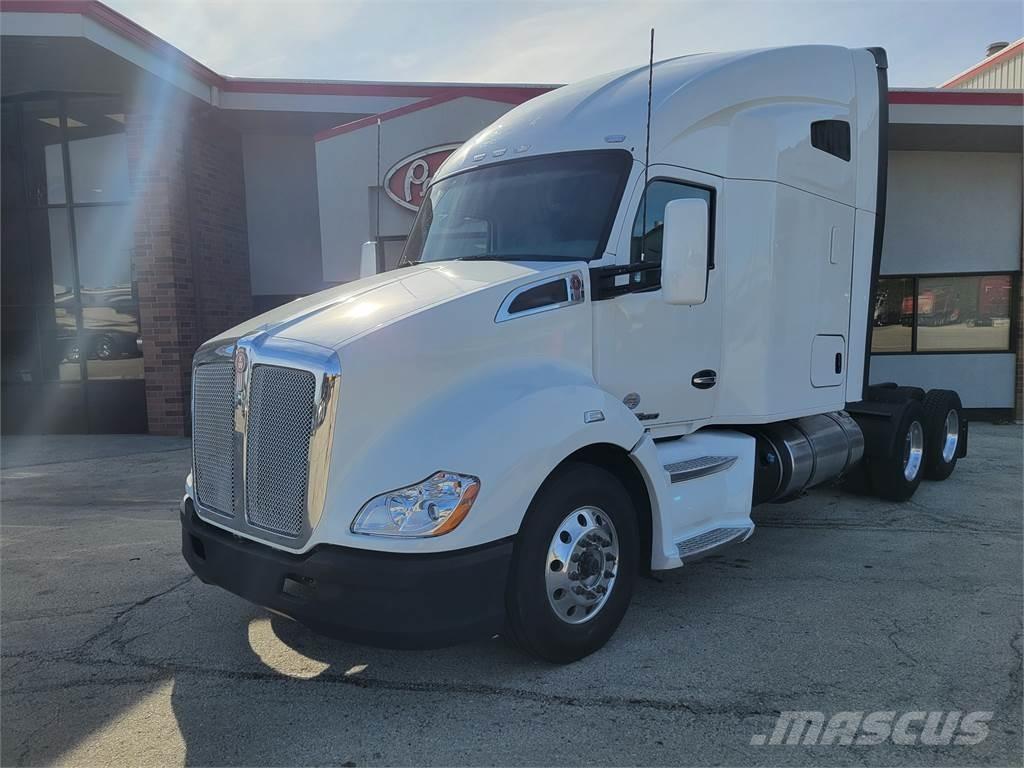 Kenworth T680 Autotractoare