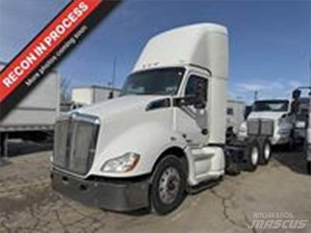 Kenworth T680 Autotractoare