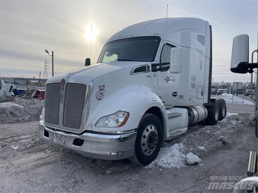 Kenworth T680 Autotractoare