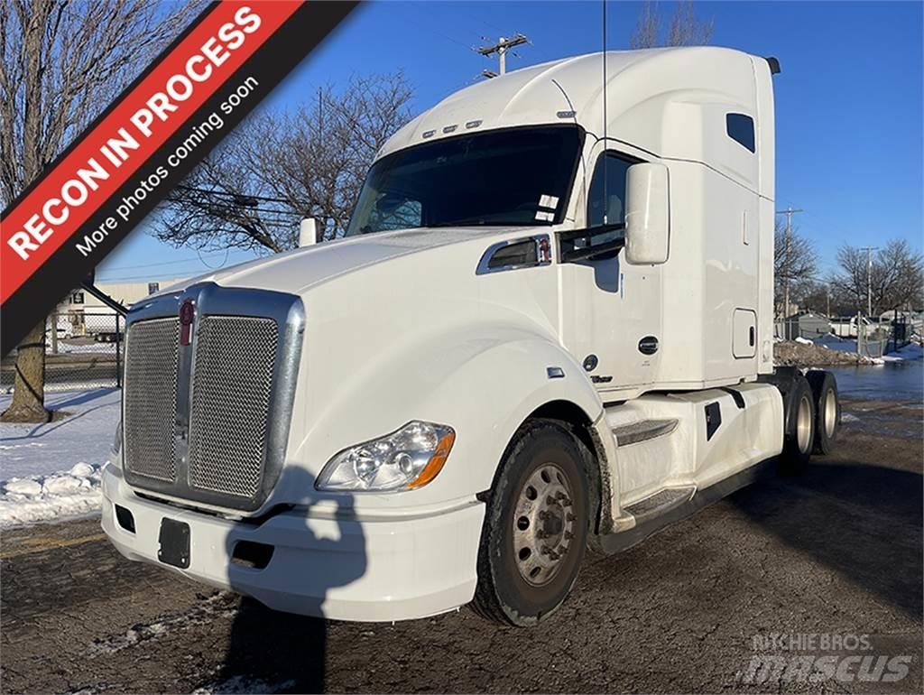 Kenworth T680 Autotractoare