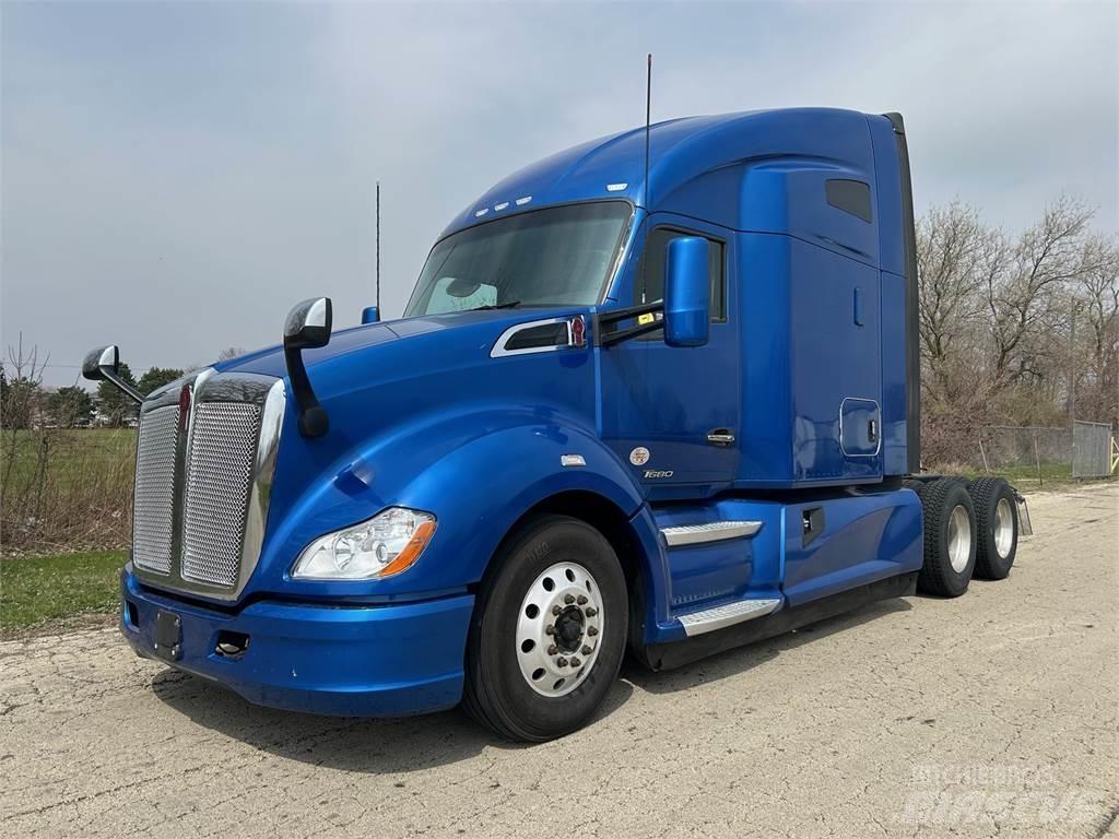Kenworth T680 Autotractoare