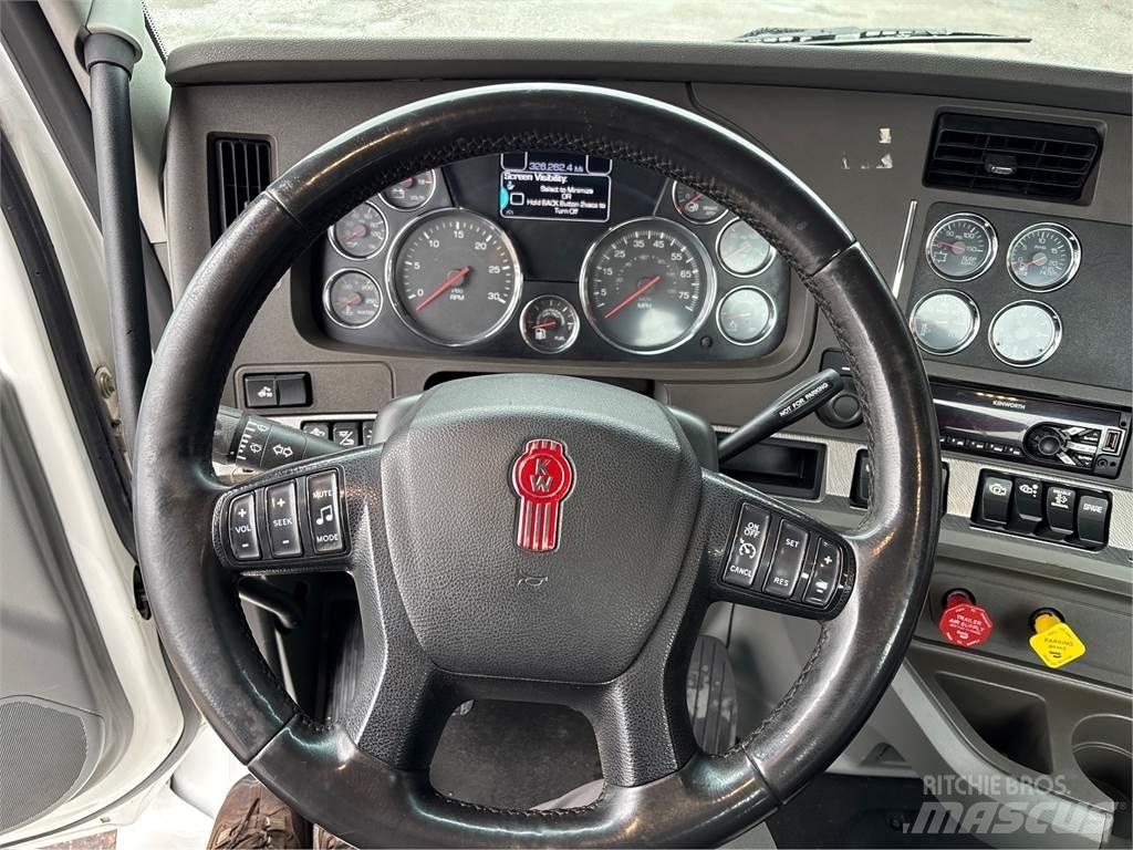 Kenworth T680 Autotractoare