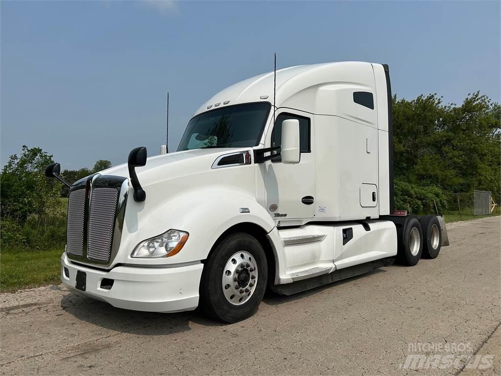 Kenworth T680 Autotractoare