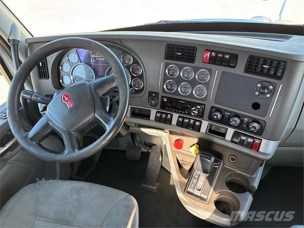 Kenworth T680 Autotractoare