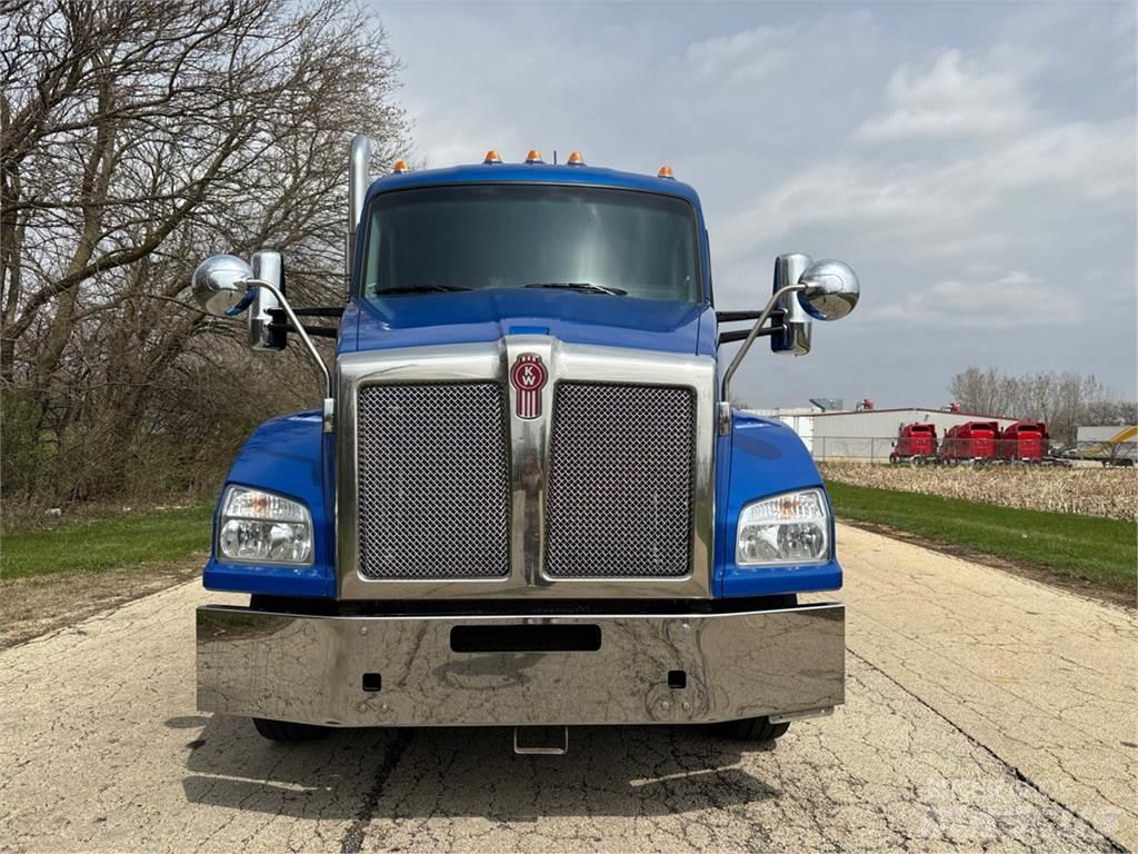 Kenworth T880 Autotractoare