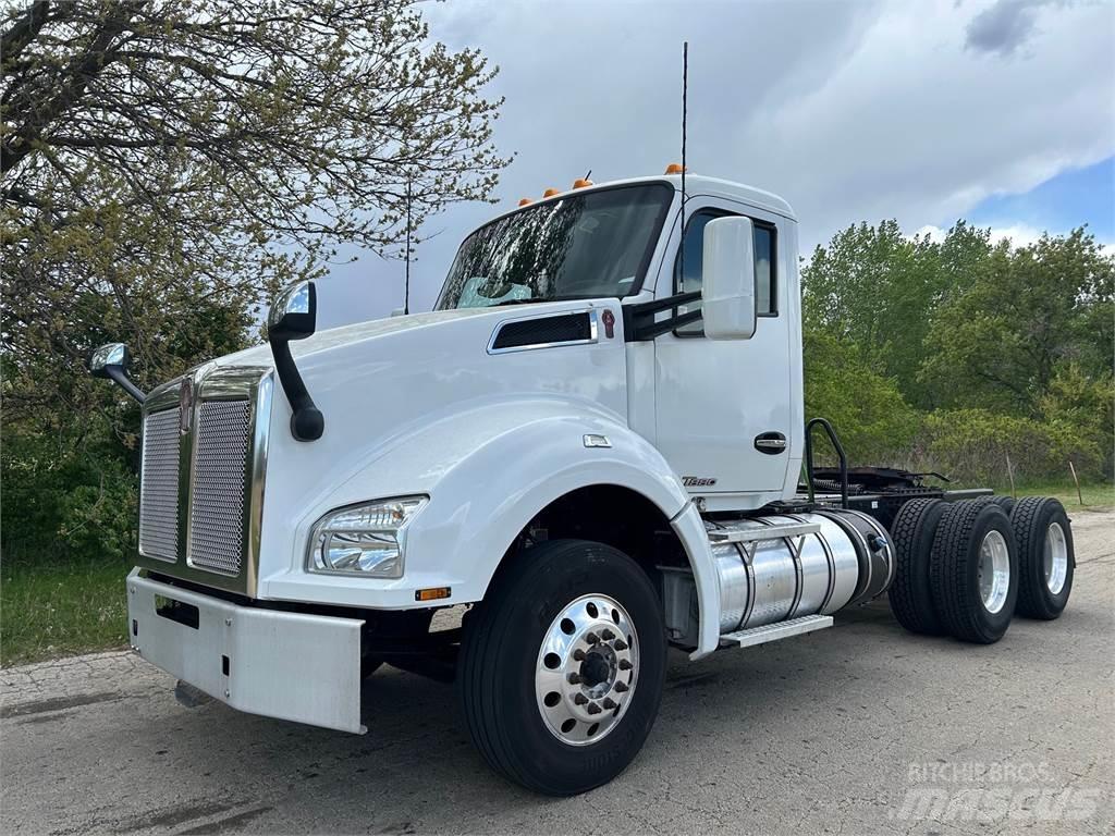 Kenworth T880 Autotractoare
