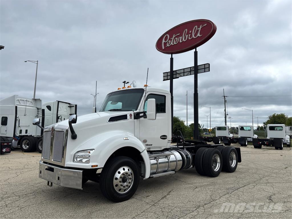 Kenworth T880 Autotractoare