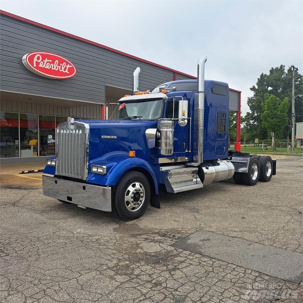 Kenworth W900 Autotractoare