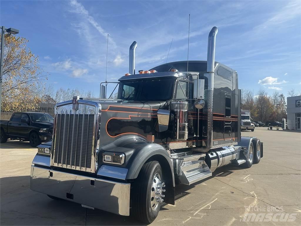 Kenworth W900 Autotractoare