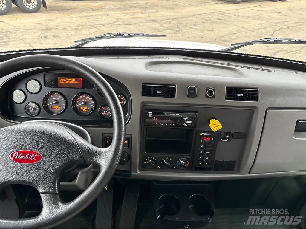 Peterbilt 337 Autocamioane