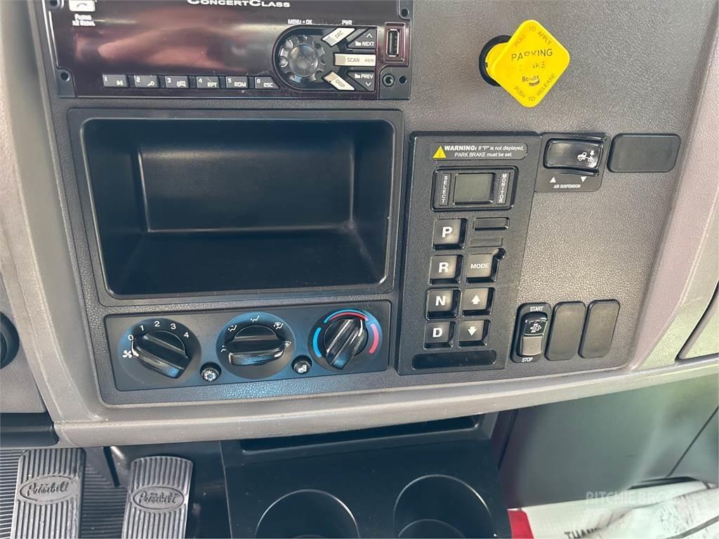 Peterbilt 337 Autocamioane