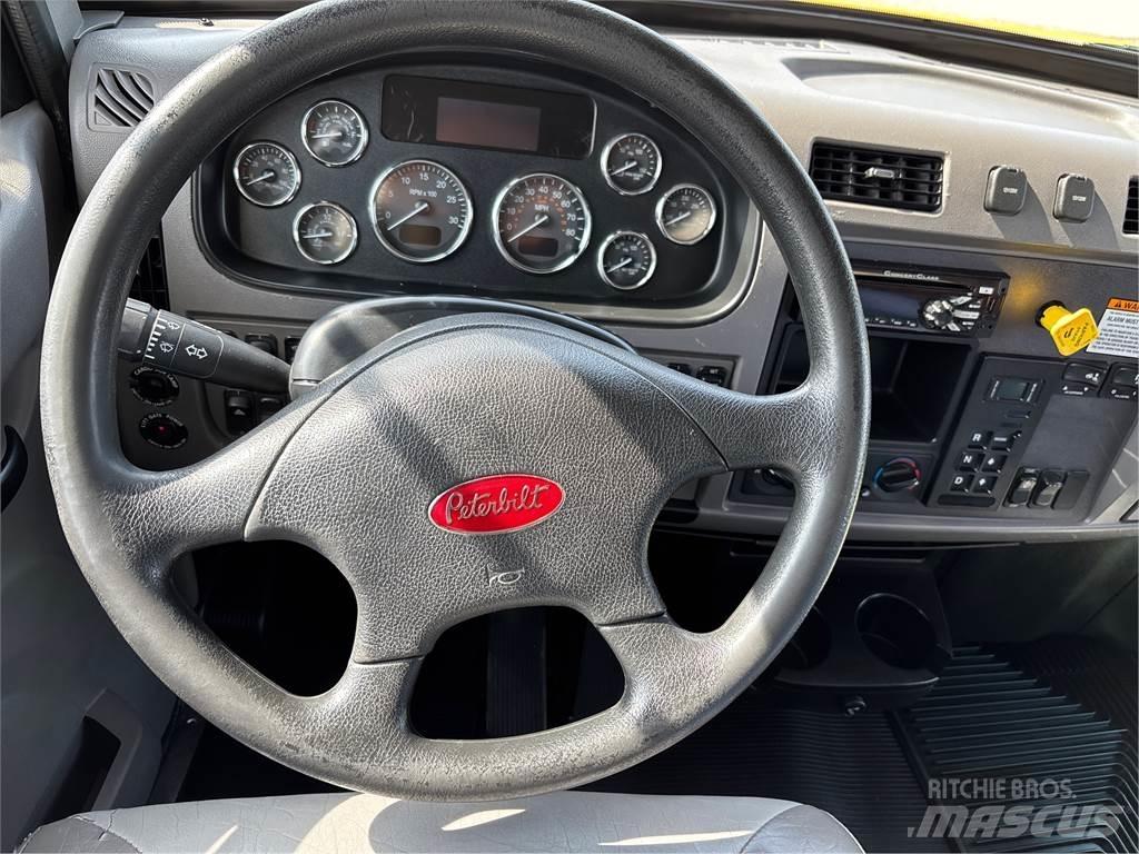Peterbilt 337 Autocamioane