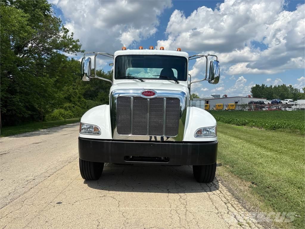 Peterbilt 337 Camion cabina sasiu